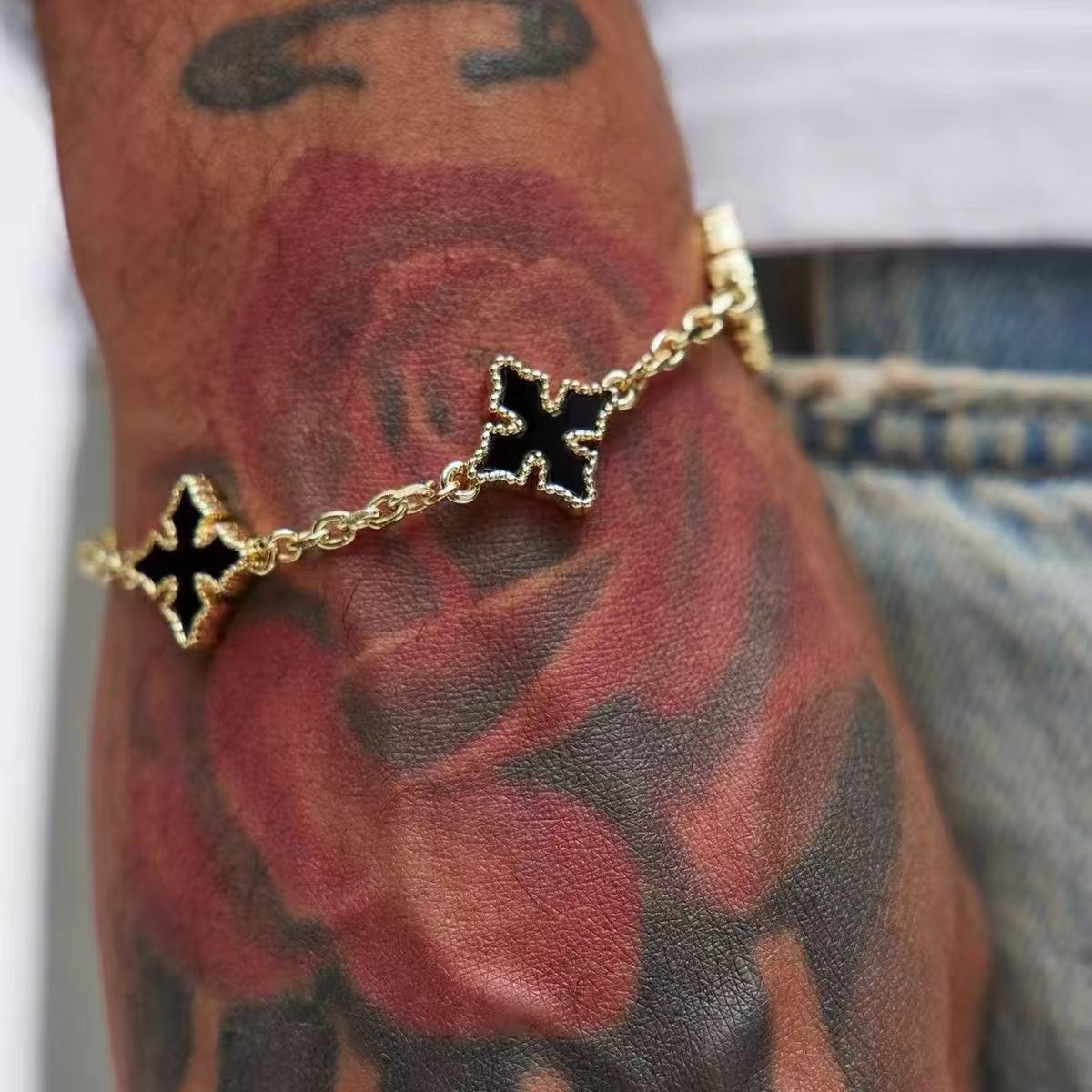 European and American new 18k cross star mother-of-pearl bracelet heavy-duty high-end men and women hip-hop trend street jewelry hand accessories
