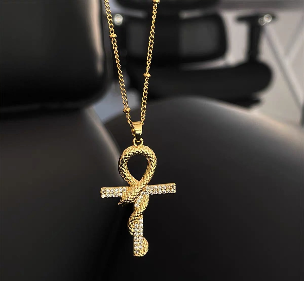 Hip-hop style golden snake cross men's clavicle necklace women's niche design necklace hiphop trendy men's necklace