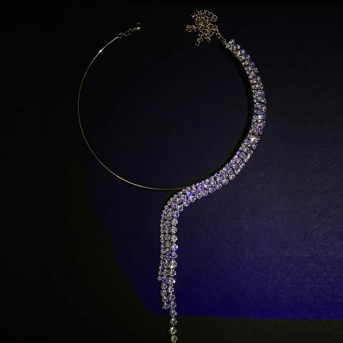 ChiclyNana Diamond Fringe Choker Necklace, Y2K Rhinestone Y Necklace for Women